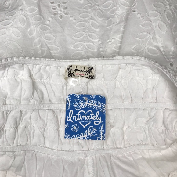 Free People 100% Cotton Embroidered Women’s Shorts - S - Picture 7 of 9